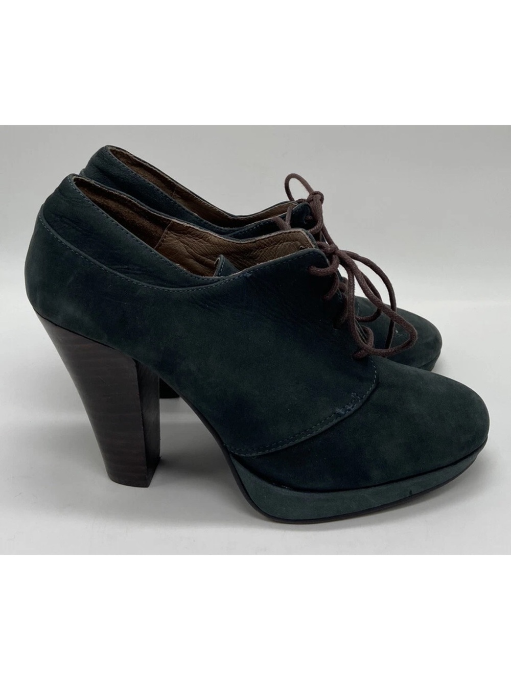 ESSKA Green Leather Shoes Booties Almond Toe Lace Up High Heel Size 36
